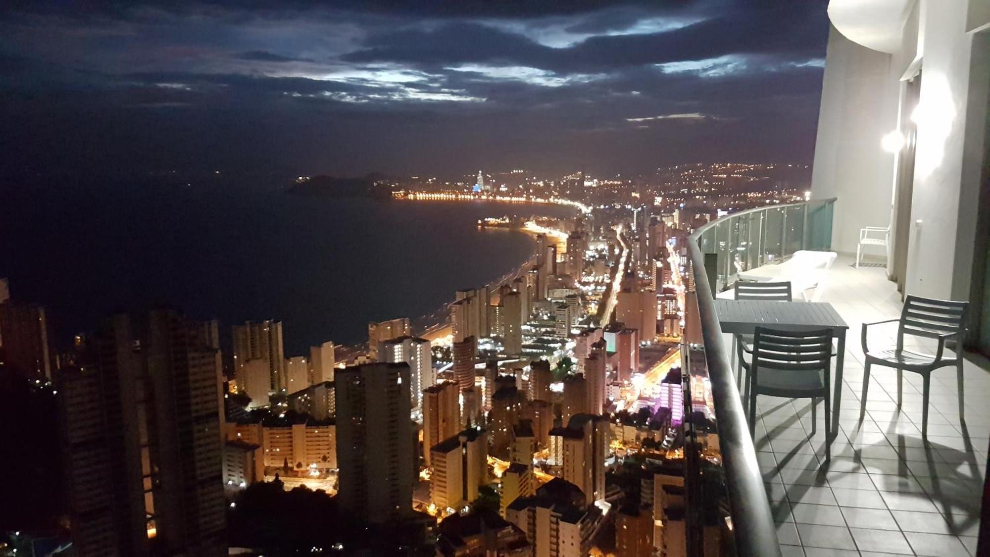 Apartamento Deluxe Penthouse On The 42Nd Floor With Amazing Sea Views Benidorm Exterior foto